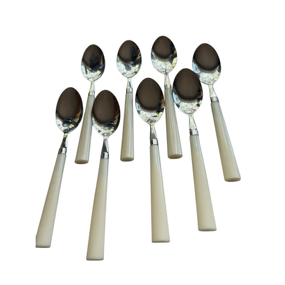Vintage Cream Colored Plastic Handle Tablespoons 8 Pieces Made Taiwan 1970's